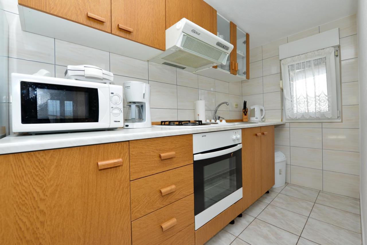 Apartment Nada Vir Exterior foto