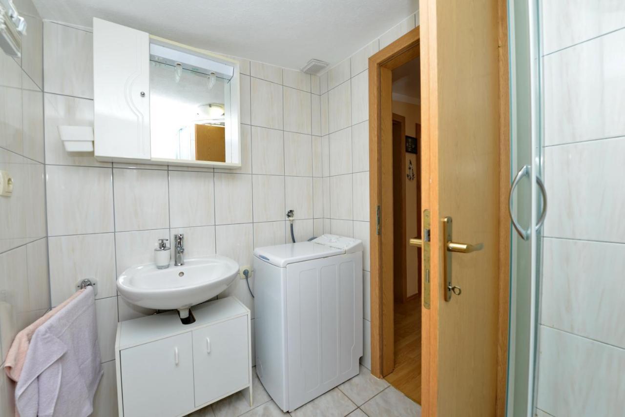 Apartment Nada Vir Exterior foto