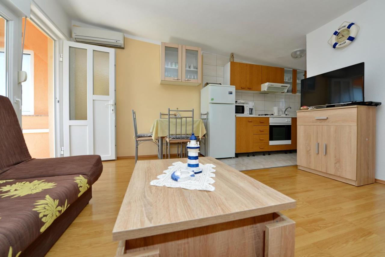 Apartment Nada Vir Exterior foto